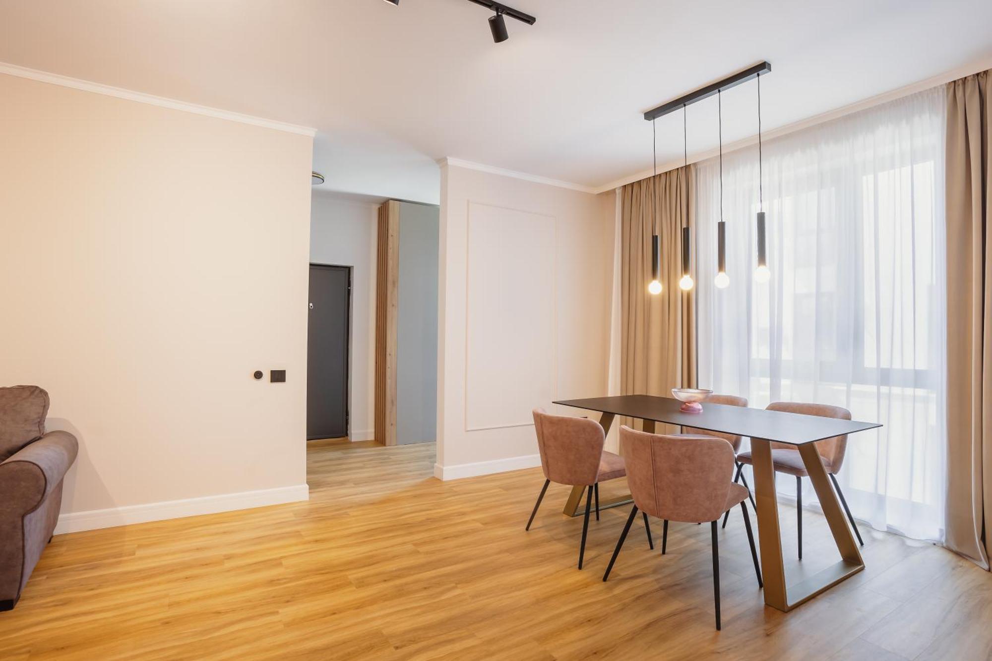 Bloom Downtown Suites Cluj-Napoca Buitenkant foto