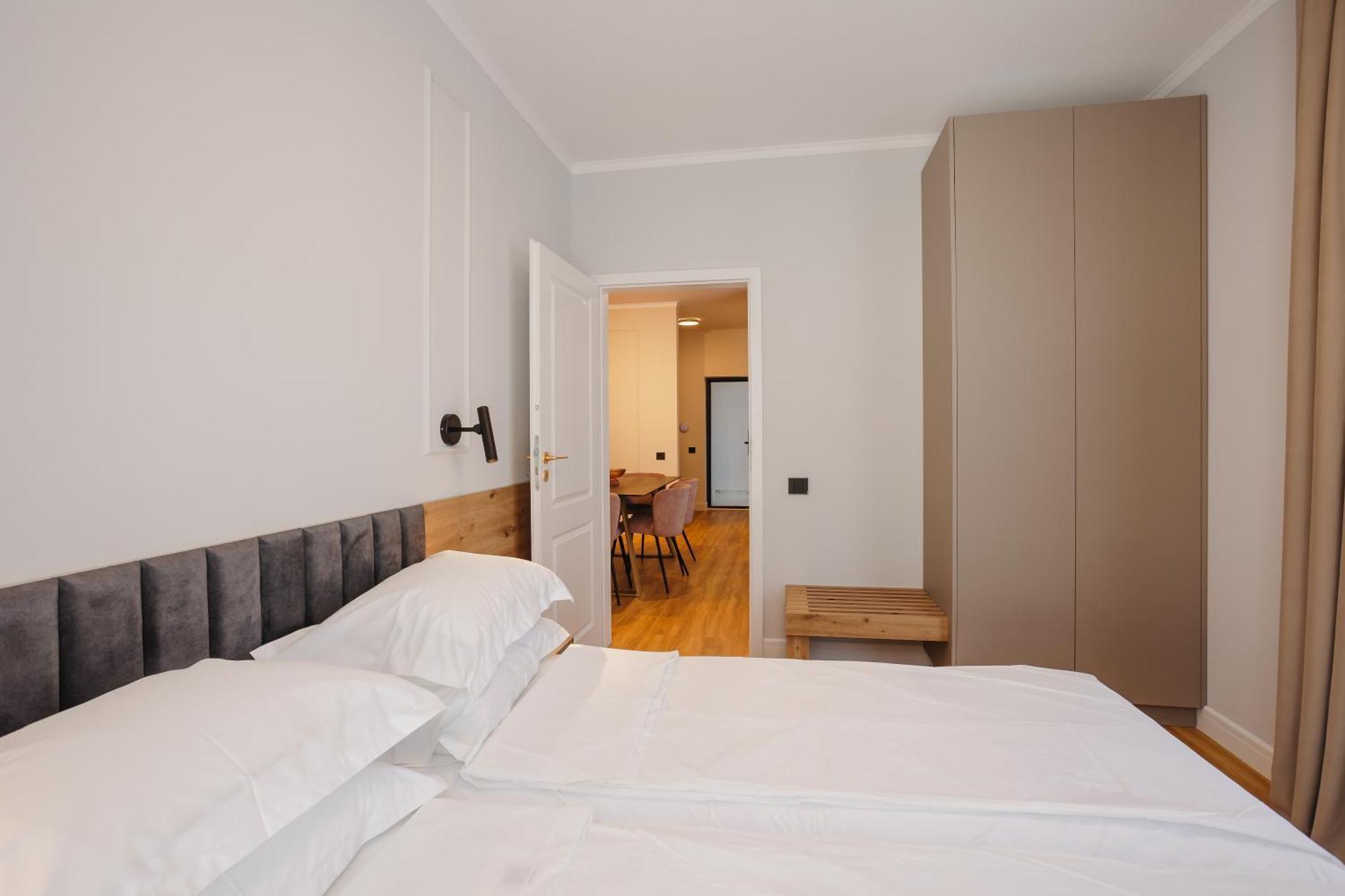 Bloom Downtown Suites Cluj-Napoca Buitenkant foto