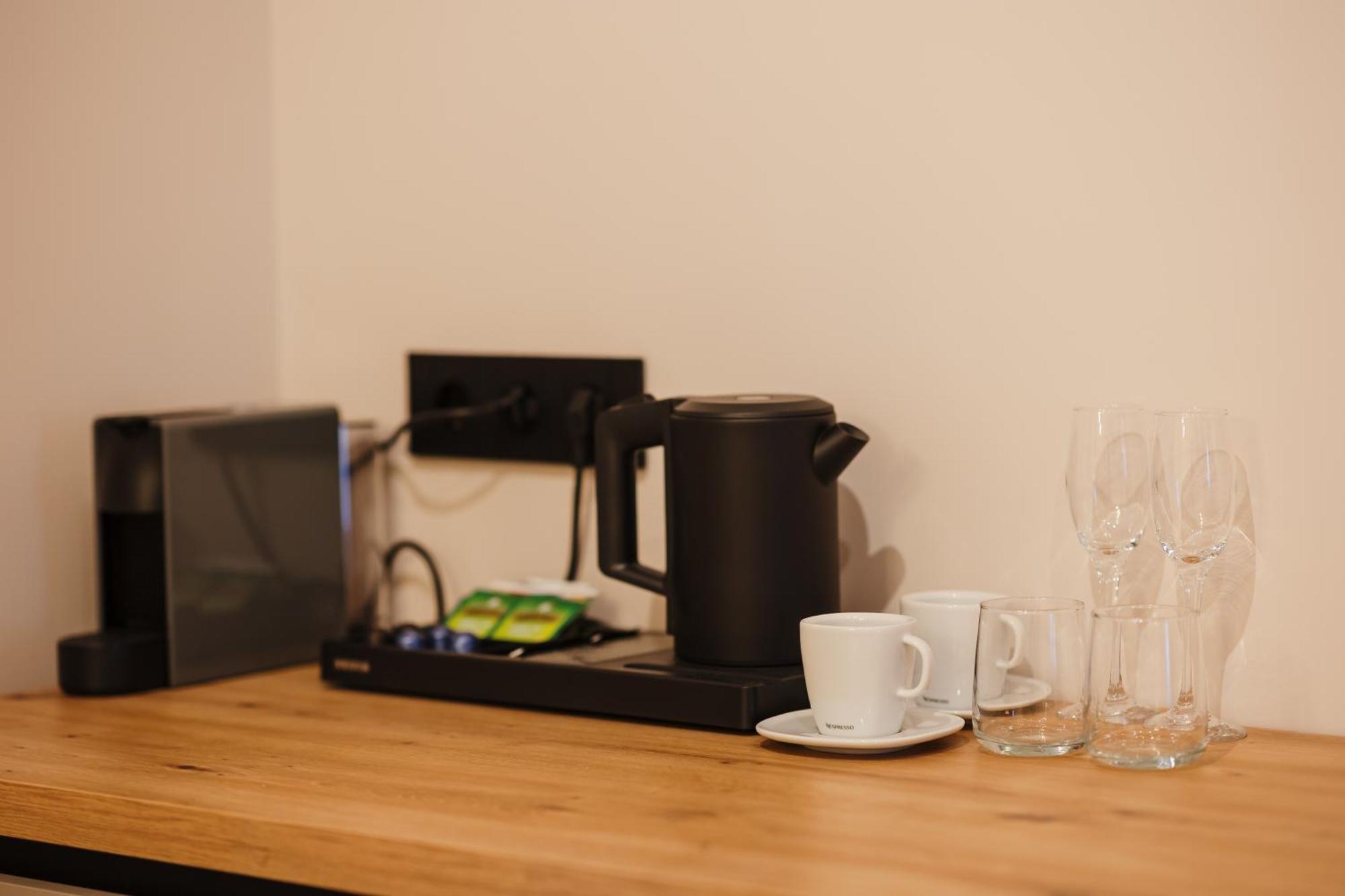 Bloom Downtown Suites Cluj-Napoca Buitenkant foto